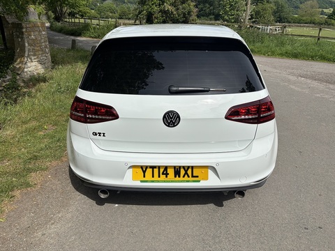 2.0 TSI BlueMotion Tech GTI Performance Hatchback 3dr Petrol DSG Euro 6 (s/s) (230 ps)