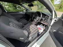 Volkswagen Golf TSI BlueMotion Tech GTI Performance