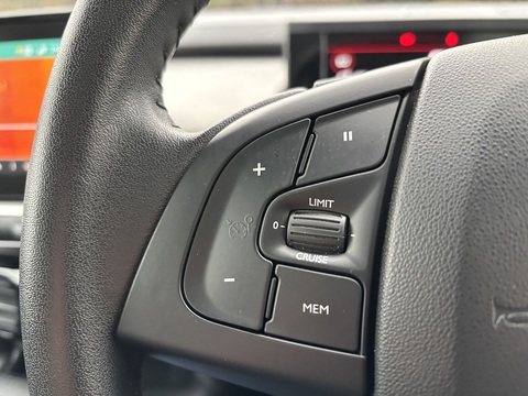 1.2 PureTech GPF Flair Hatchback 5dr Petrol EAT6 Euro 6 (s/s) (110 ps)