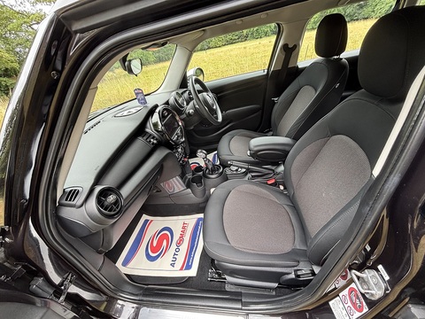 One 1.2 5dr Hatchback Automatic Petrol