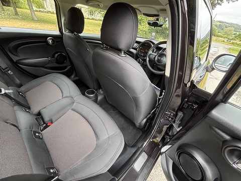 One 1.2 5dr Hatchback Automatic Petrol