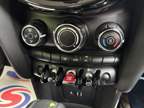 One 1.2 5dr Hatchback Automatic Petrol