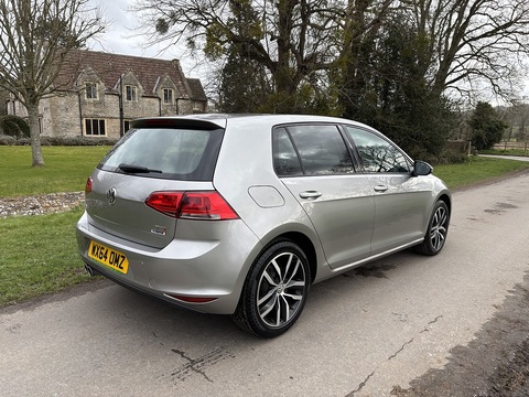 Se Tsi Bluemotion Technology Dsg 1.4 5dr Hatchback Semi Auto Petrol