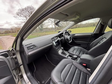 Se Tsi Bluemotion Technology Dsg 1.4 5dr Hatchback Semi Auto Petrol