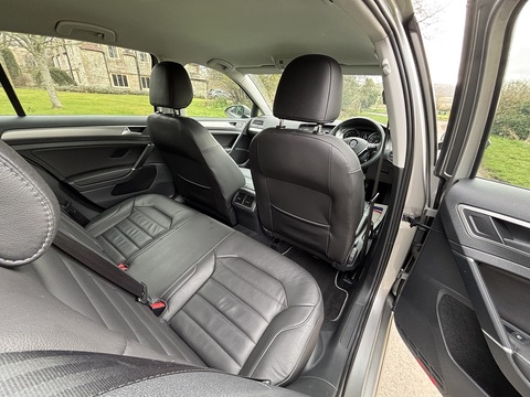 Se Tsi Bluemotion Technology Dsg 1.4 5dr Hatchback Semi Auto Petrol