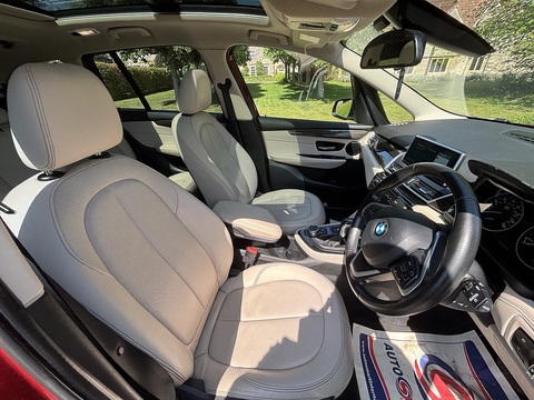 220I Luxury Gran Tourer 2.0 5dr Estate Automatic Petrol