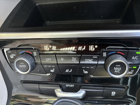 220I Luxury Gran Tourer 2.0 5dr Estate Automatic Petrol