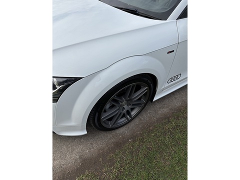 2.0 TFSI Black Edition Roadster 2dr Petrol Manual Euro 5 (s/s) (211 ps)