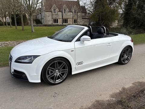 2.0 TFSI Black Edition Roadster 2dr Petrol Manual Euro 5 (s/s) (211 ps)