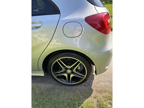 A180 Blueefficiency Sport 1.6 5dr Hatchback Automatic Petrol