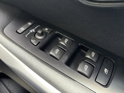 T4 Se 1.6 5dr Hatchback Automatic Petrol