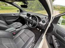 Mercedes-Benz B-Class B180 Blueefficiency Sport 