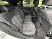 Mercedes-Benz B-Class B180 Blueefficiency Sport 