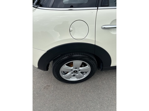 Cooper 1.5 5dr Hatchback Automatic Petrol