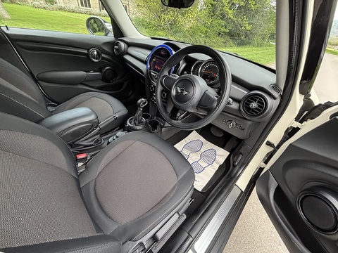 Cooper 1.5 5dr Hatchback Automatic Petrol