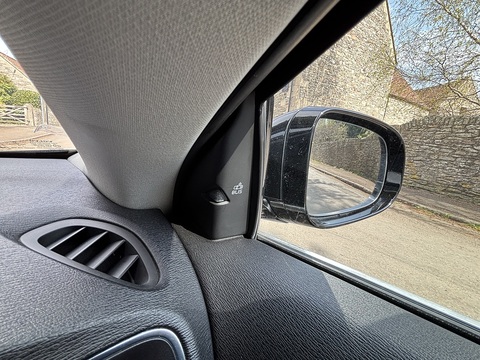 T4 Se 1.6 5dr Hatchback Automatic Petrol