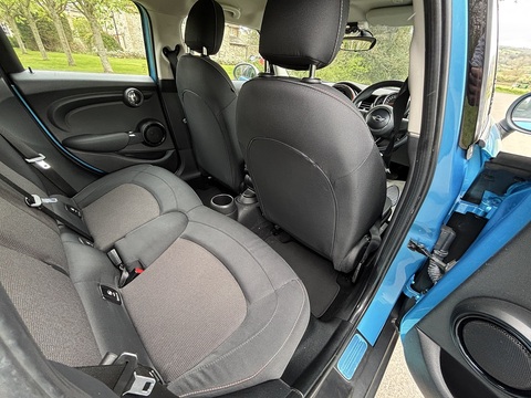 Cooper 1.5 5dr Hatchback Automatic Petrol