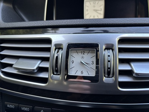 E250 Amg Line Estate 2.0 Automatic Petrol