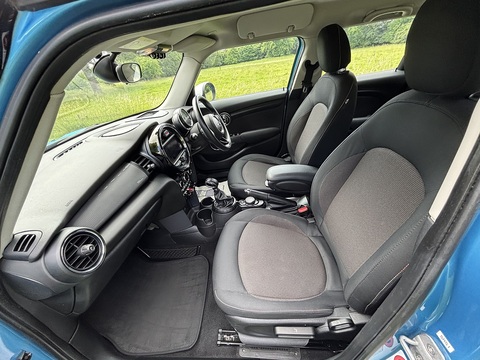 Cooper 1.5 5dr Hatchback Automatic Petrol