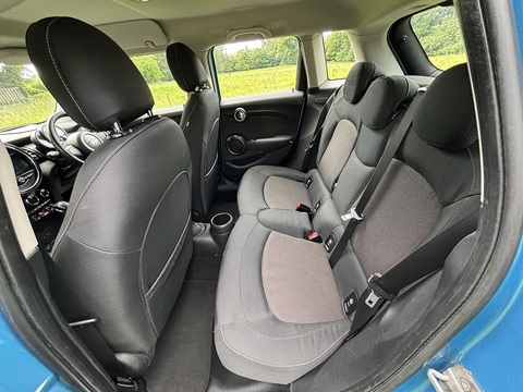 Cooper 1.5 5dr Hatchback Automatic Petrol