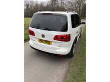 Volkswagen Touran TSI SE