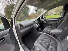 Volkswagen Touran TSI SE