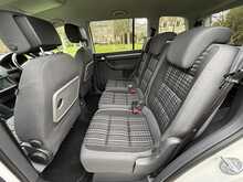 Volkswagen Touran TSI SE