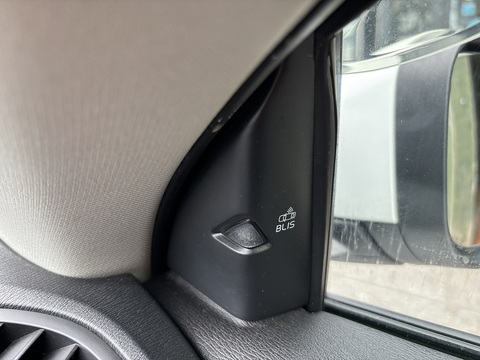 T2 Se 1.5 5dr Hatchback Automatic Petrol