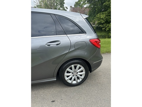 B 180 Sport Mpv 1.6 Automatic Petrol