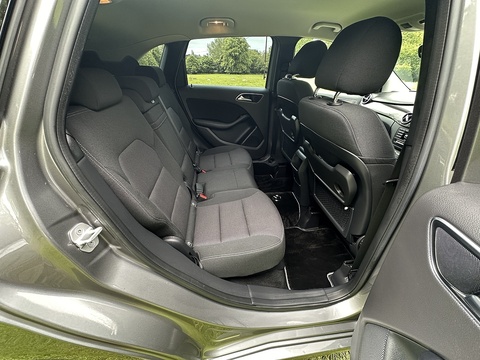 B 180 Sport Mpv 1.6 Automatic Petrol