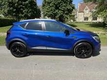Renault Captur TCe Iconic 