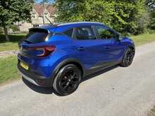 Renault Captur TCe Iconic 