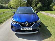 Renault Captur TCe Iconic 