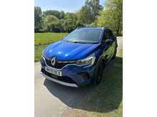 Renault Captur TCe Iconic 
