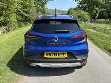 Renault Captur TCe Iconic 