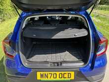 Renault Captur TCe Iconic 