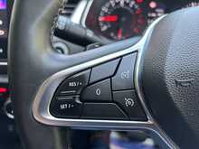 Renault Captur TCe Iconic 