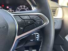 Renault Captur TCe Iconic 