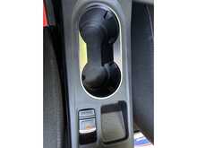 Renault Captur TCe Iconic 