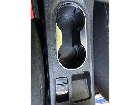 1.3 TCe Iconic SUV 5dr Petrol EDC Euro 6 (s/s) (130 ps)