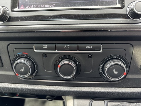 2.0 BiTDI T32 BlueMotion Tech Highline Crew Van Double Cab 5dr Diesel DSG 4Motion LWB Euro 6 (s/s) (204 ps)