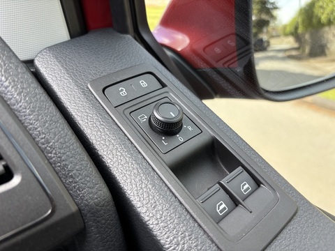 2.0 BiTDI T32 BlueMotion Tech Highline Crew Van Double Cab 5dr Diesel DSG 4Motion LWB Euro 6 (s/s) (204 ps)