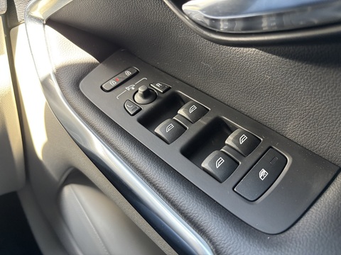 T4 Se 1.6 5dr Hatchback Automatic Petrol