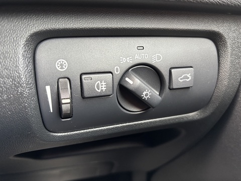 T4 Se 1.6 5dr Hatchback Automatic Petrol