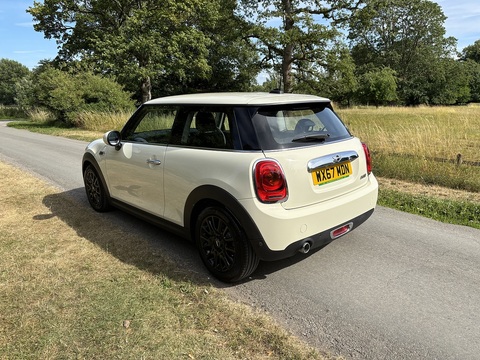 Cooper 1.5 3dr Hatchback Automatic Petrol