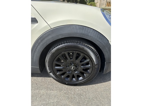 Cooper 1.5 3dr Hatchback Automatic Petrol