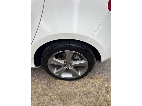 T4 Se 1.6 5dr Hatchback Automatic Petrol