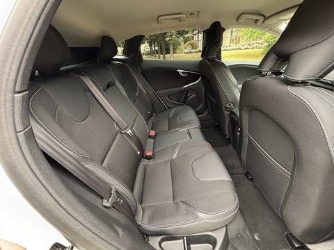 T4 Se 1.6 5dr Hatchback Automatic Petrol