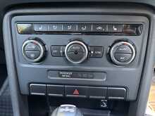 Volkswagen Beetle Design Tsi Dsg