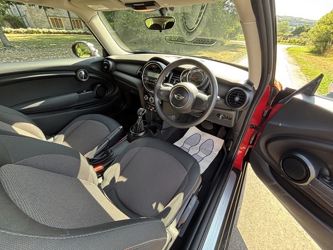 Cooper 1.5 3dr Hatchback Automatic Petrol